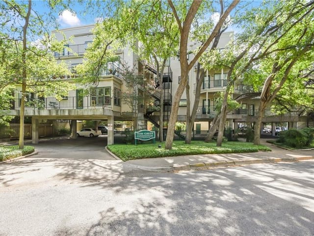 3115 Tom Green St Unit #404