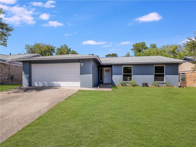 312 Cloudview Dr