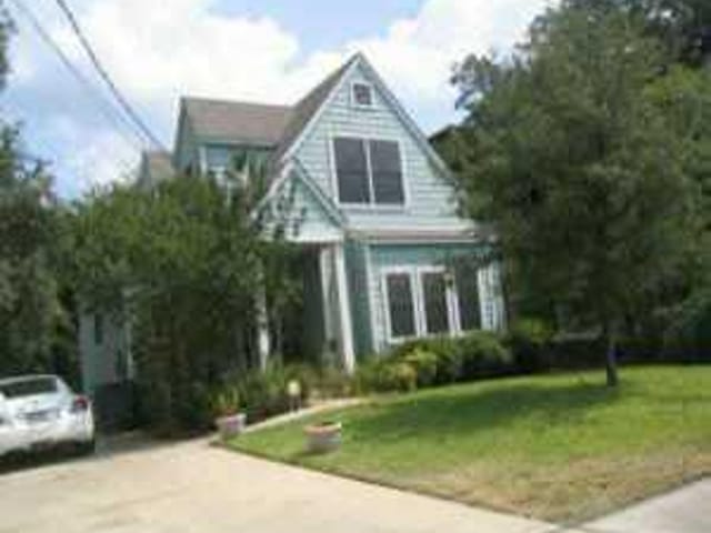 312 W Mary ST