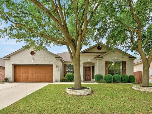313 Angel Oak St