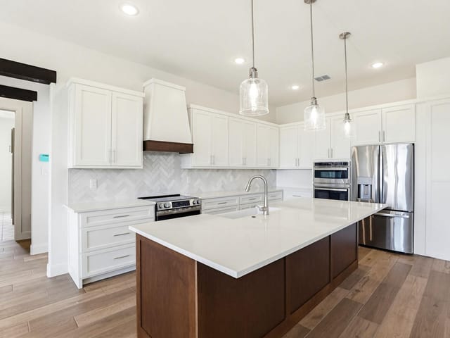 313 FARMHOUSE DRIVE