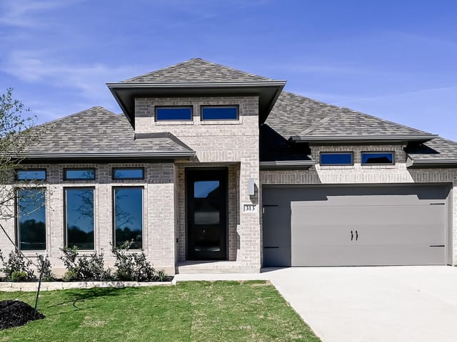 313 Foxfire Cv