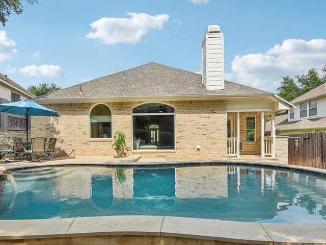 3135 Burks Ln