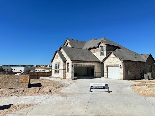 314  Yaklin Dr