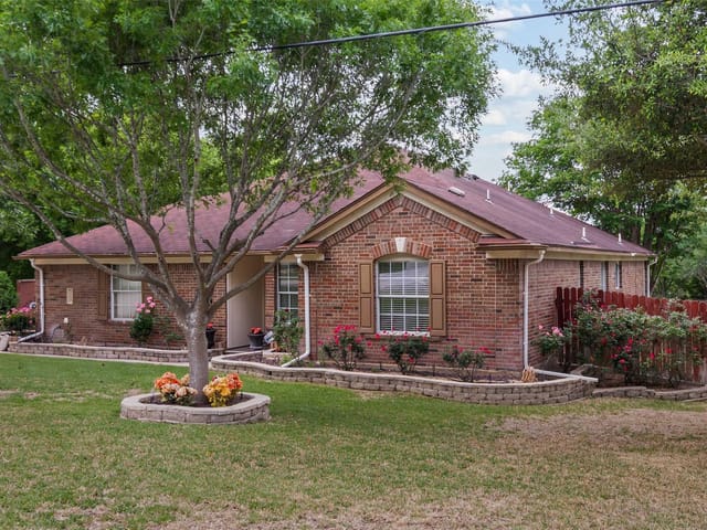 315 Appleton CT