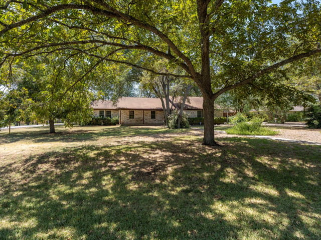 315 Caracara DR