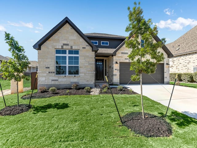 315 Fountain Grass DR