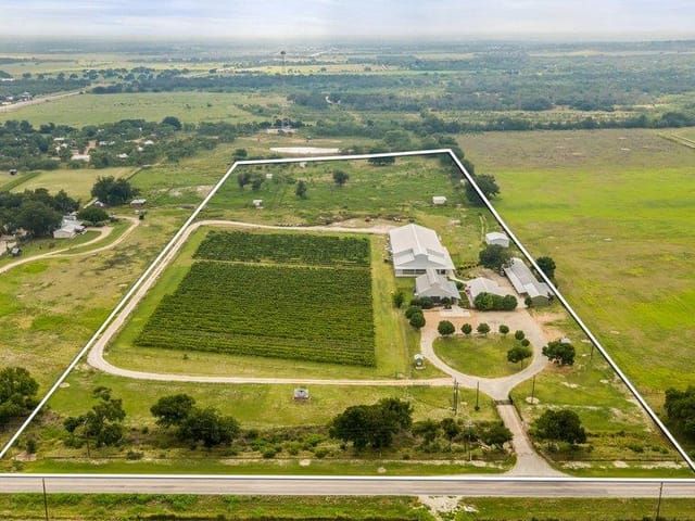315 Ranch Road 1376