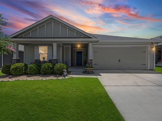 316 Cassandra DR
