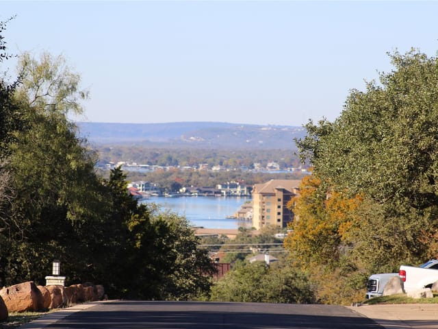 316 Crestview Vw