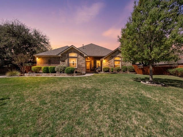 316 Shady Oaks Ln