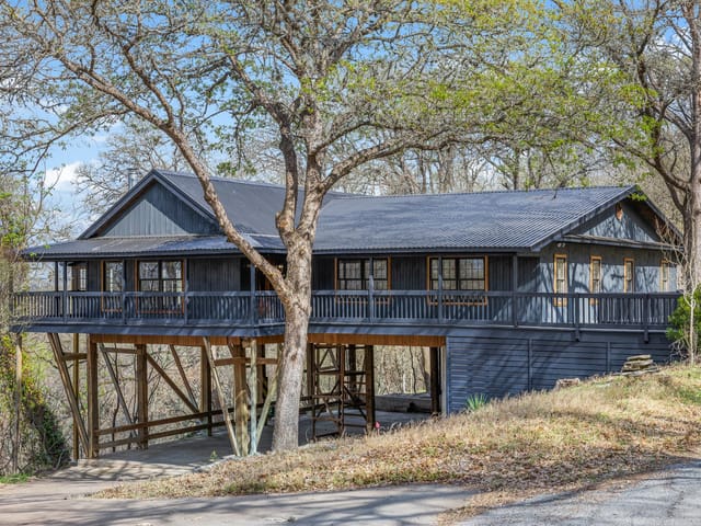 316 Valley View Dr