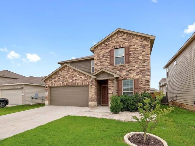 317 Bedford Falls LN