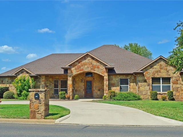 318 Firestone DR
