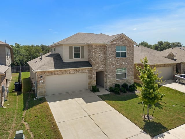 319 Arrowhead Vine ST