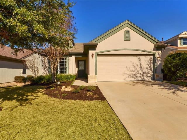 319 Crockett LOOP