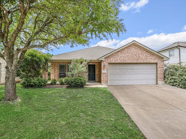 319 Lone Star BLVD