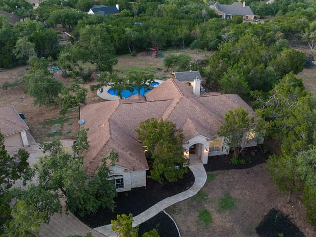 320 Heritage DR