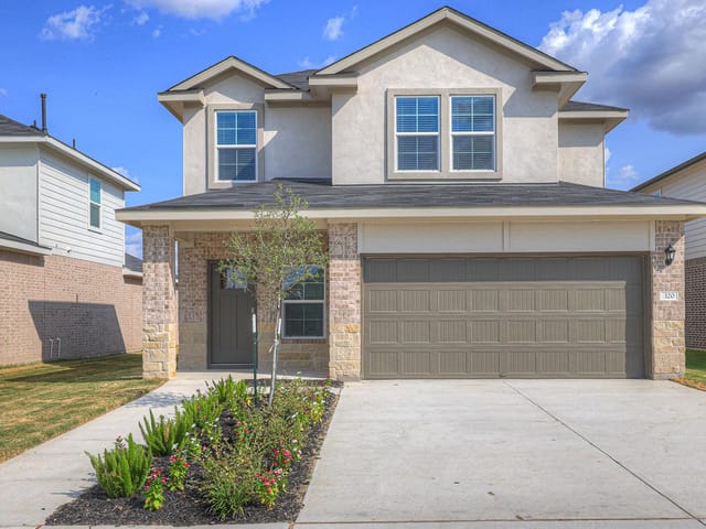320  NEW ALBANY Ln
