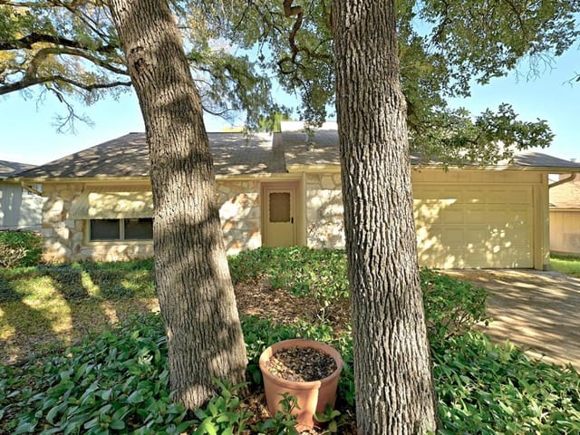 3200 Canter Ln