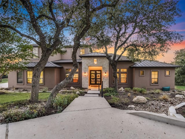 3200 Scenic Overlook Trl