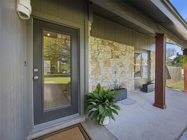 3200 Spaniel Dr