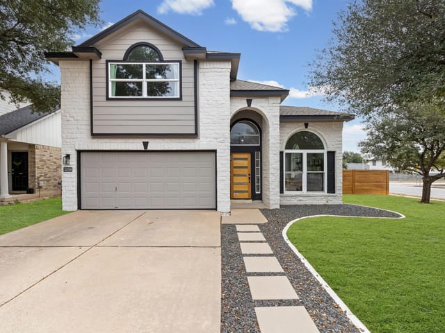 3200 Texas Topaz DR