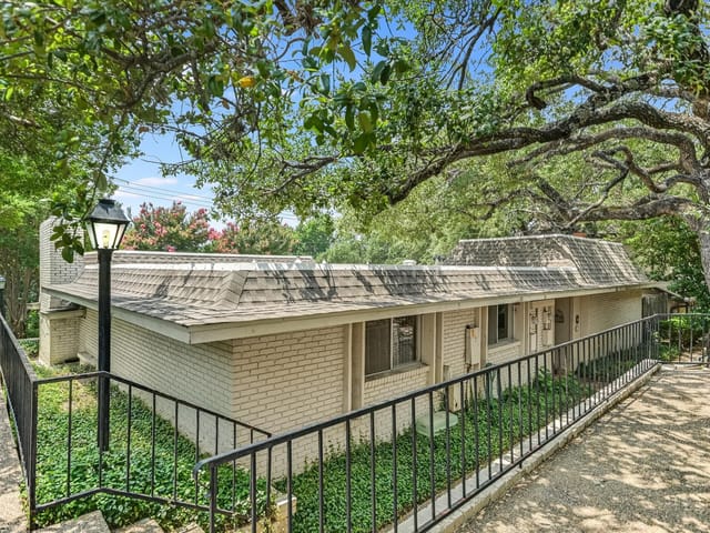 3201 Pecos St Unit #4