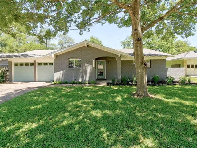 3204 Benbrook Dr