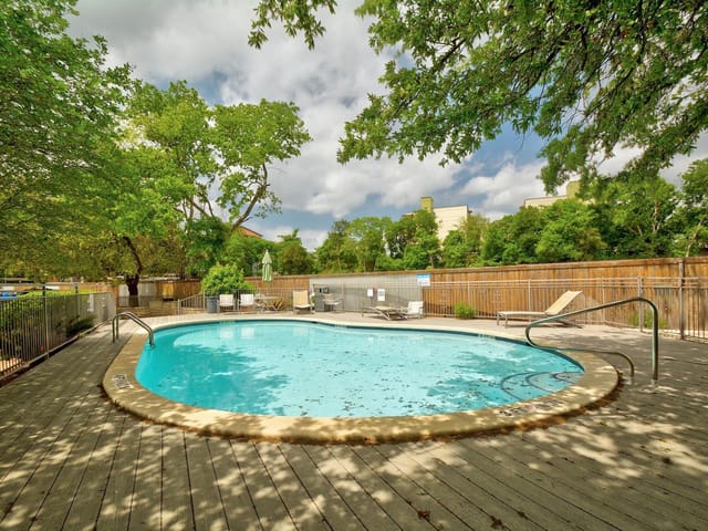 3204 Manchaca RD Unit #302