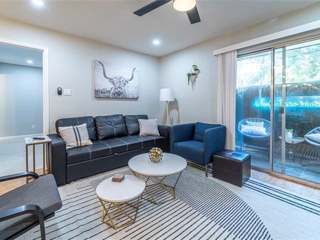 3204 Menchaca RD Unit #109