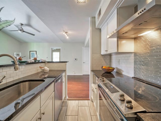 3204 Menchaca Rd Unit #608