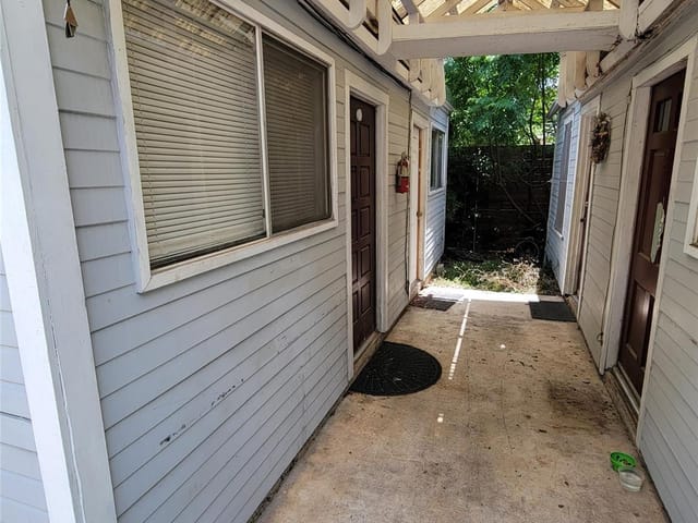 3204 Tom Green St