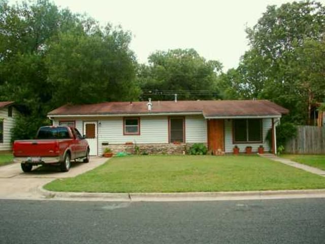3205 LOCKE Ln