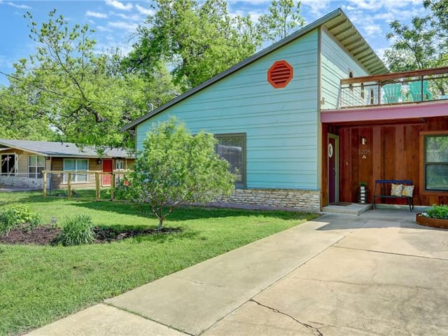 3205 Thompson St Unit #A