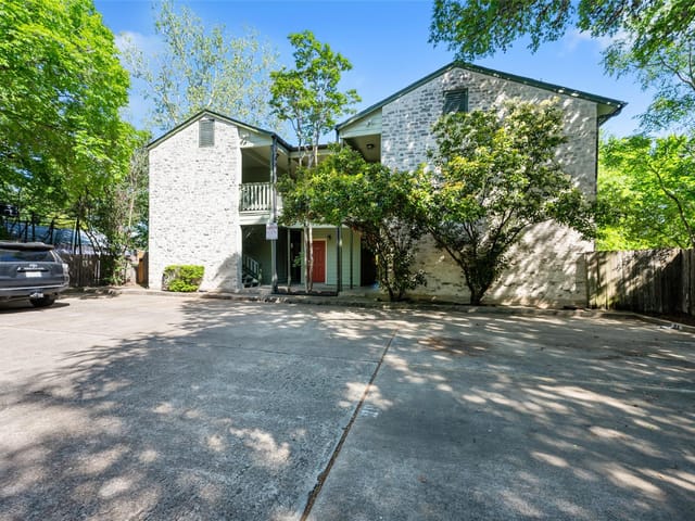 3206 King St Unit #101
