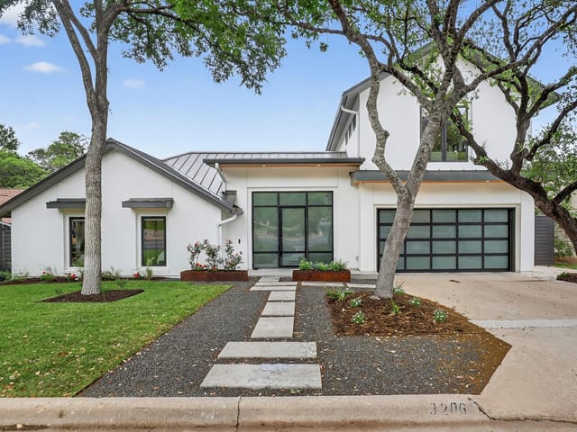 3206 Thousand Oaks DR