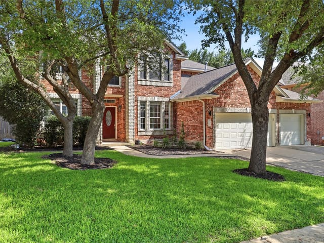 3207 Misty Oaks WAY