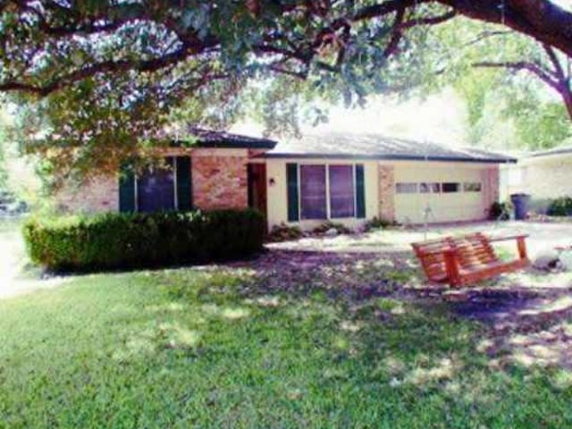3207 STARDUST DR