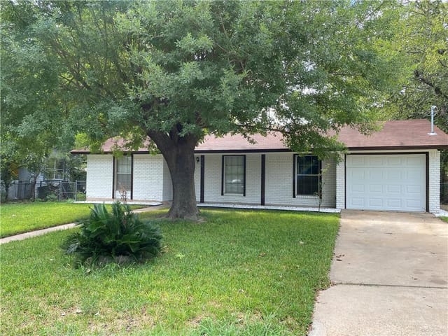 3209 Carol Ann DR