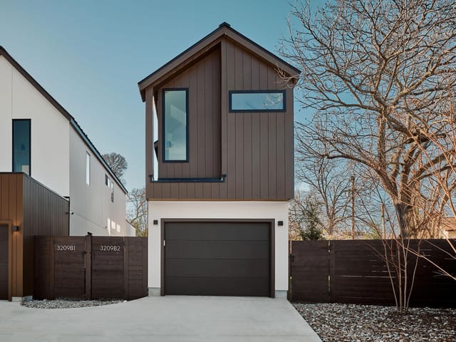 3209 Dolphin Dr Unit #2
