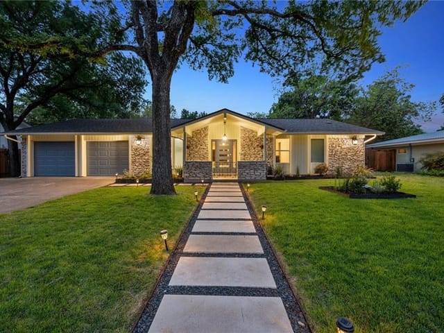 3209 Nancy Gale Dr