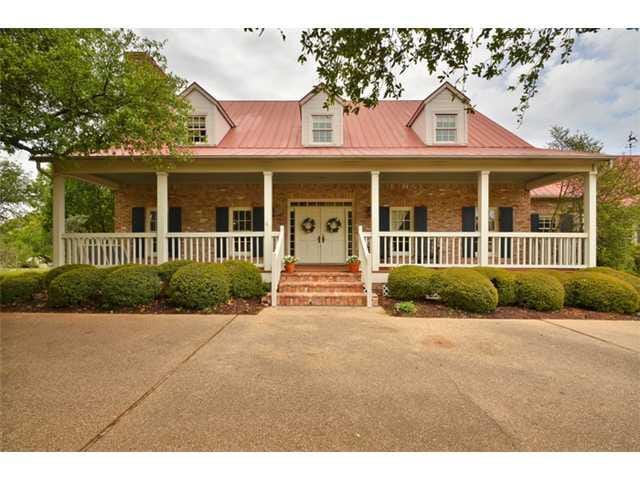 3209 Winding Creek Dr