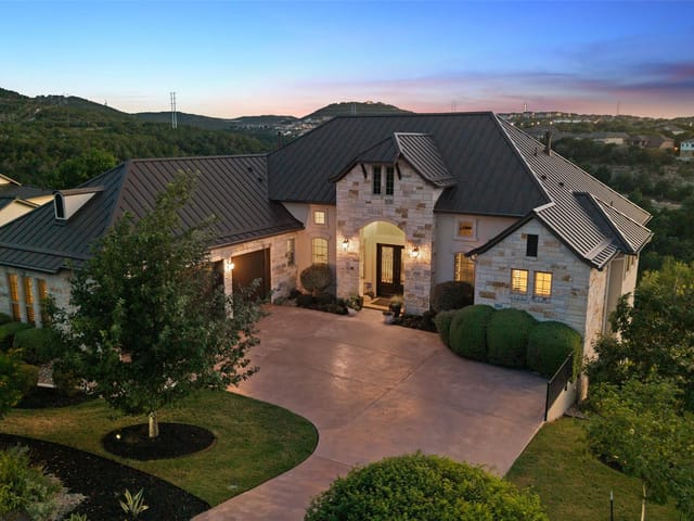 321 Bisset CT