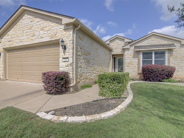 321 Cooper Lake Dr