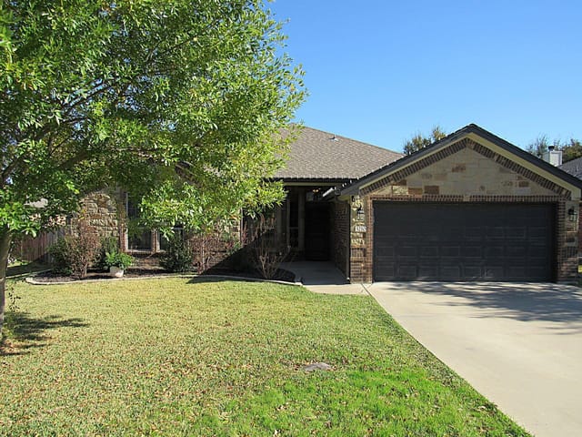 3210 Twin Ridge Dr