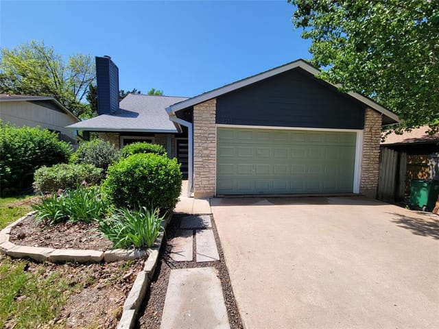 3211 Harpers Ferry LN
