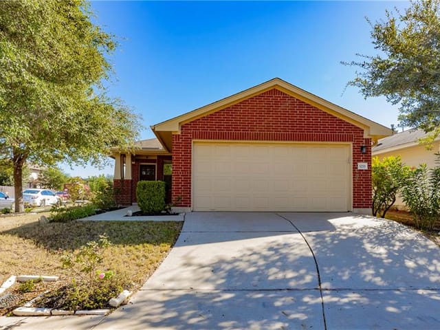 3211 Wickham Ln