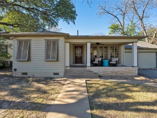 3212 Kerbey LN