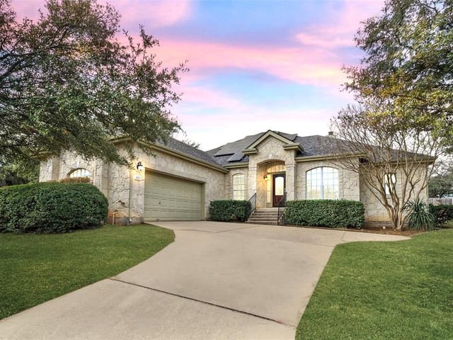 3212 Santee DR